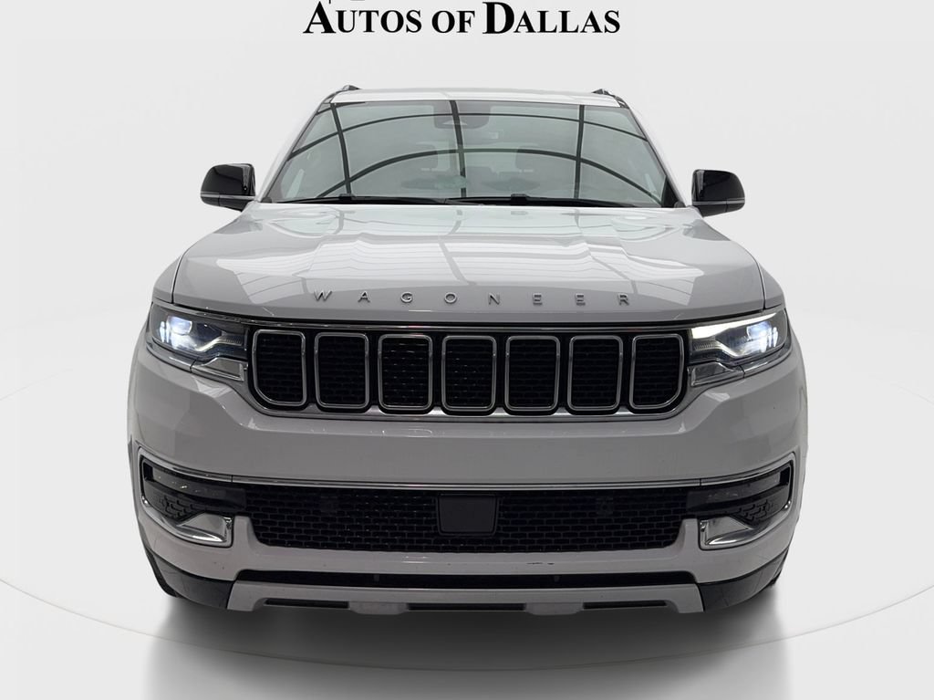 Used 2024 Jeep Wagoneer L Series II RWD image 4