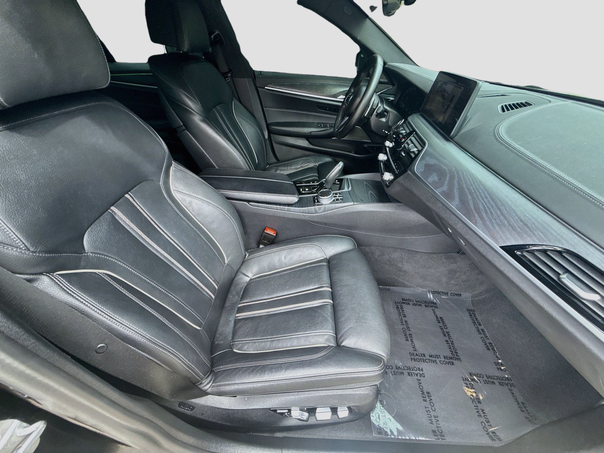 Used 2022 BMW M550i xDrive w/ Premium Package AWD/4WD image 32