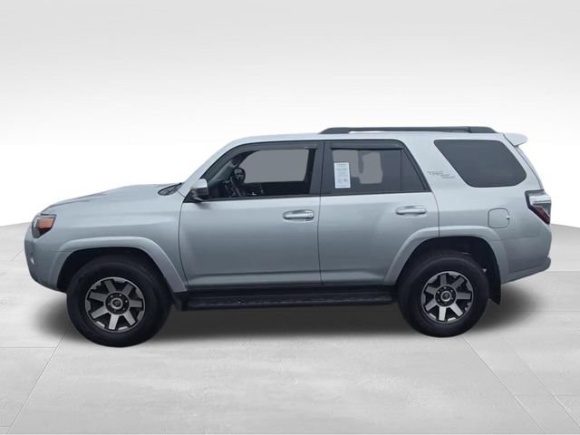 Used 2023 Toyota 4Runner TRD Off-Road AWD/4WD image 5