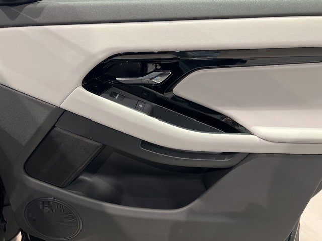 Used 2025 Land Rover Range Rover Evoque S image 47