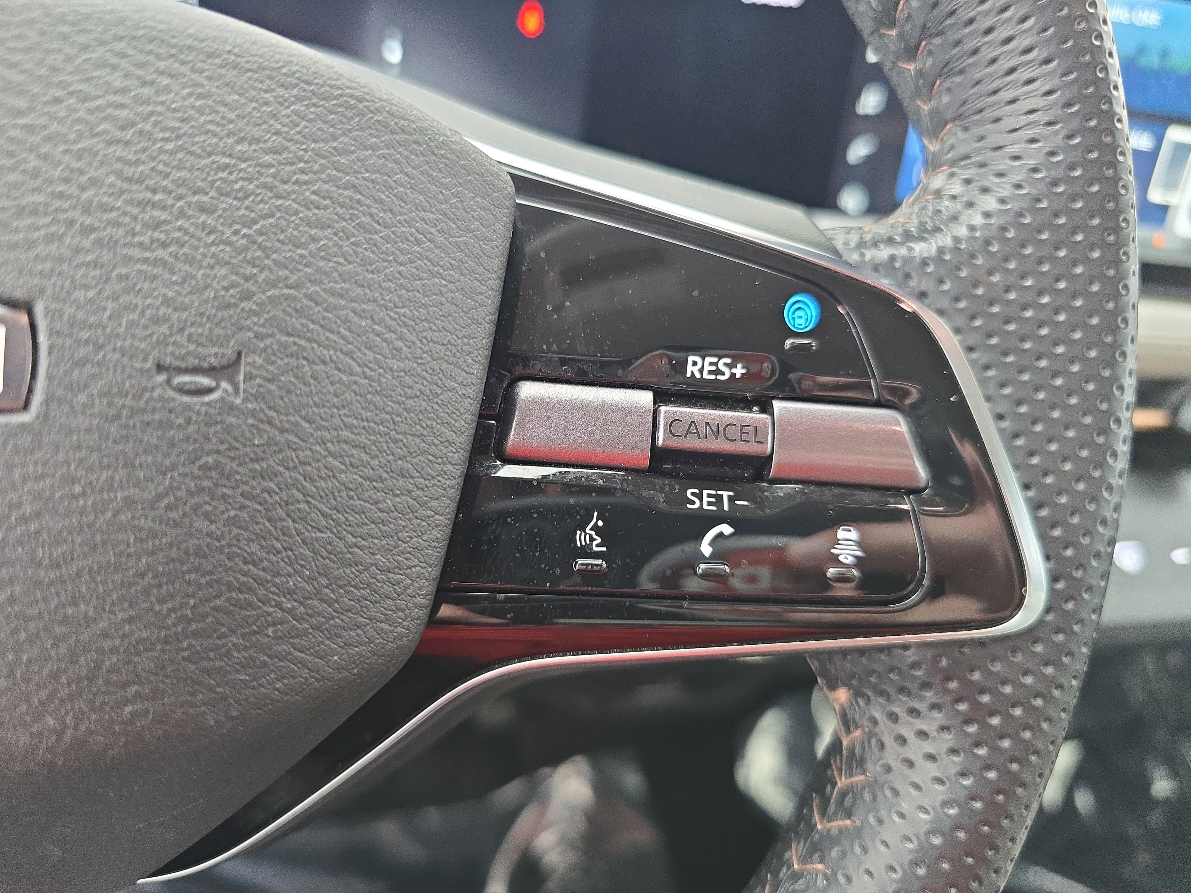 Certified 2024 Nissan Ariya FWD image 18