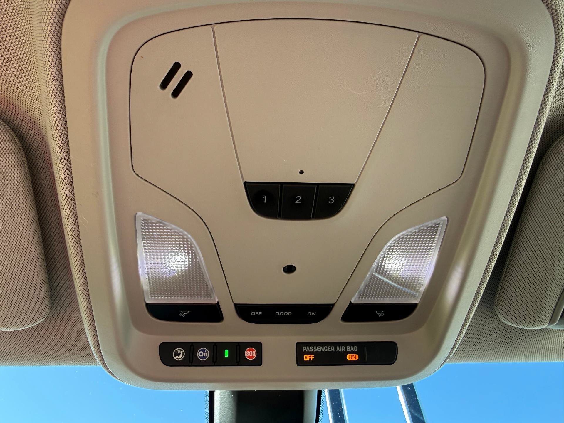 Certified 2018 Chevrolet Impala Premier FWD image 13