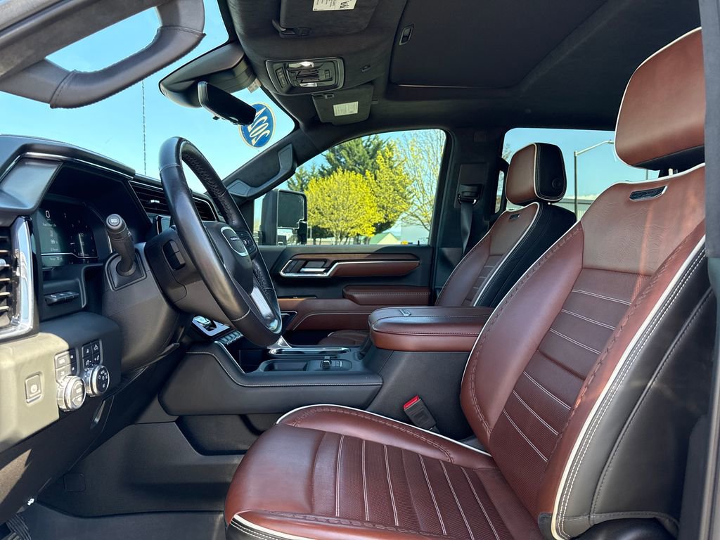 Used 2024 GMC Sierra 3500 Denali Ultimate image 31