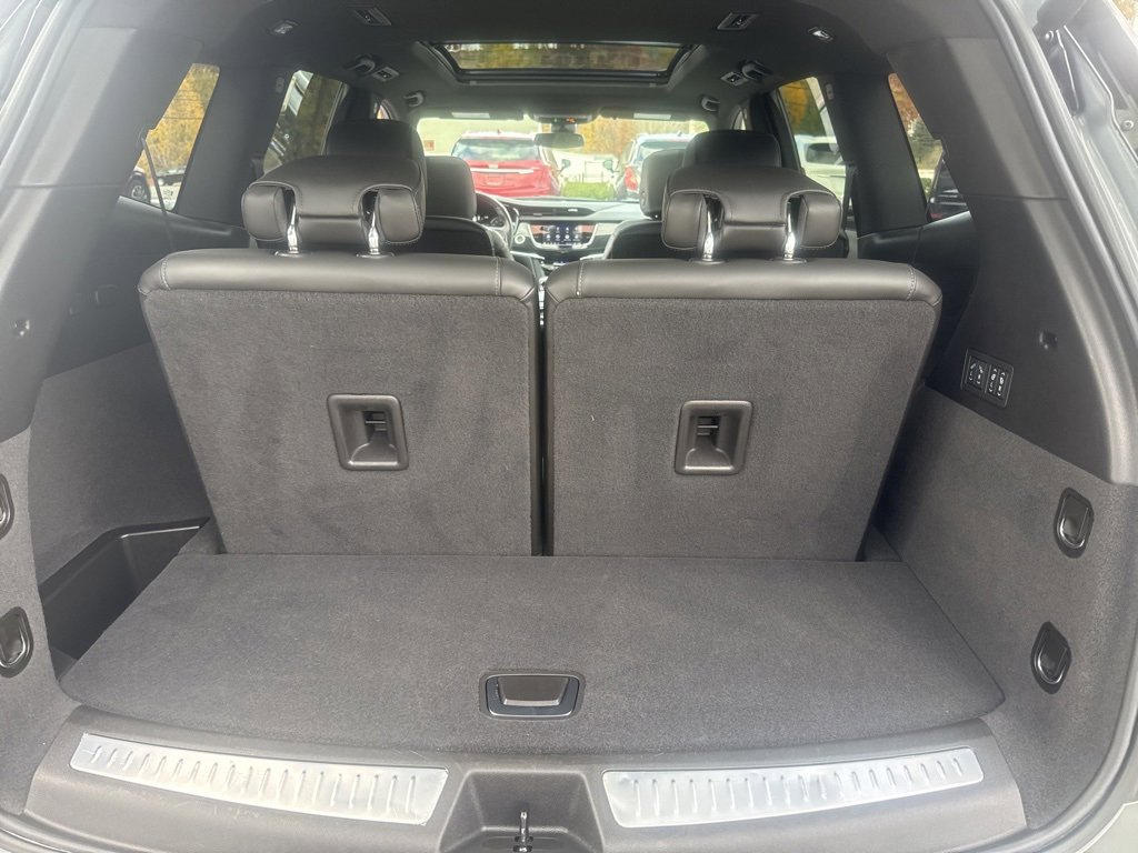 Certified 2025 Cadillac XT6 Premium Luxury image 10
