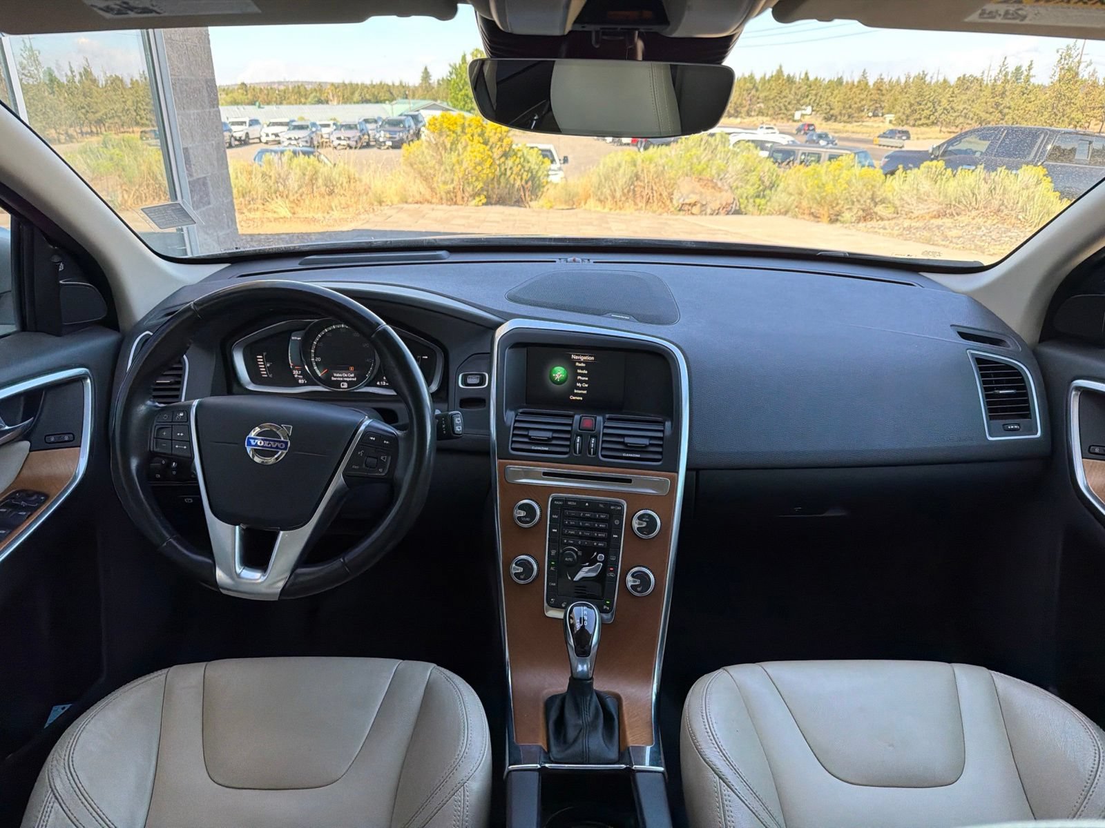 Used 2017 Volvo XC60 T5 Inscription w/ Advanced Package AWD/4WD image 10