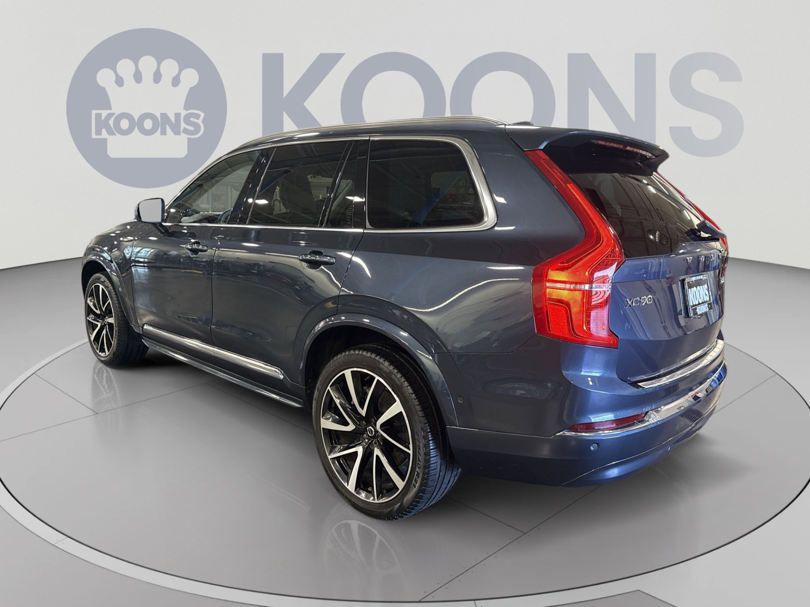 Used 2024 Volvo XC90 B5 Plus AWD/4WD image 4