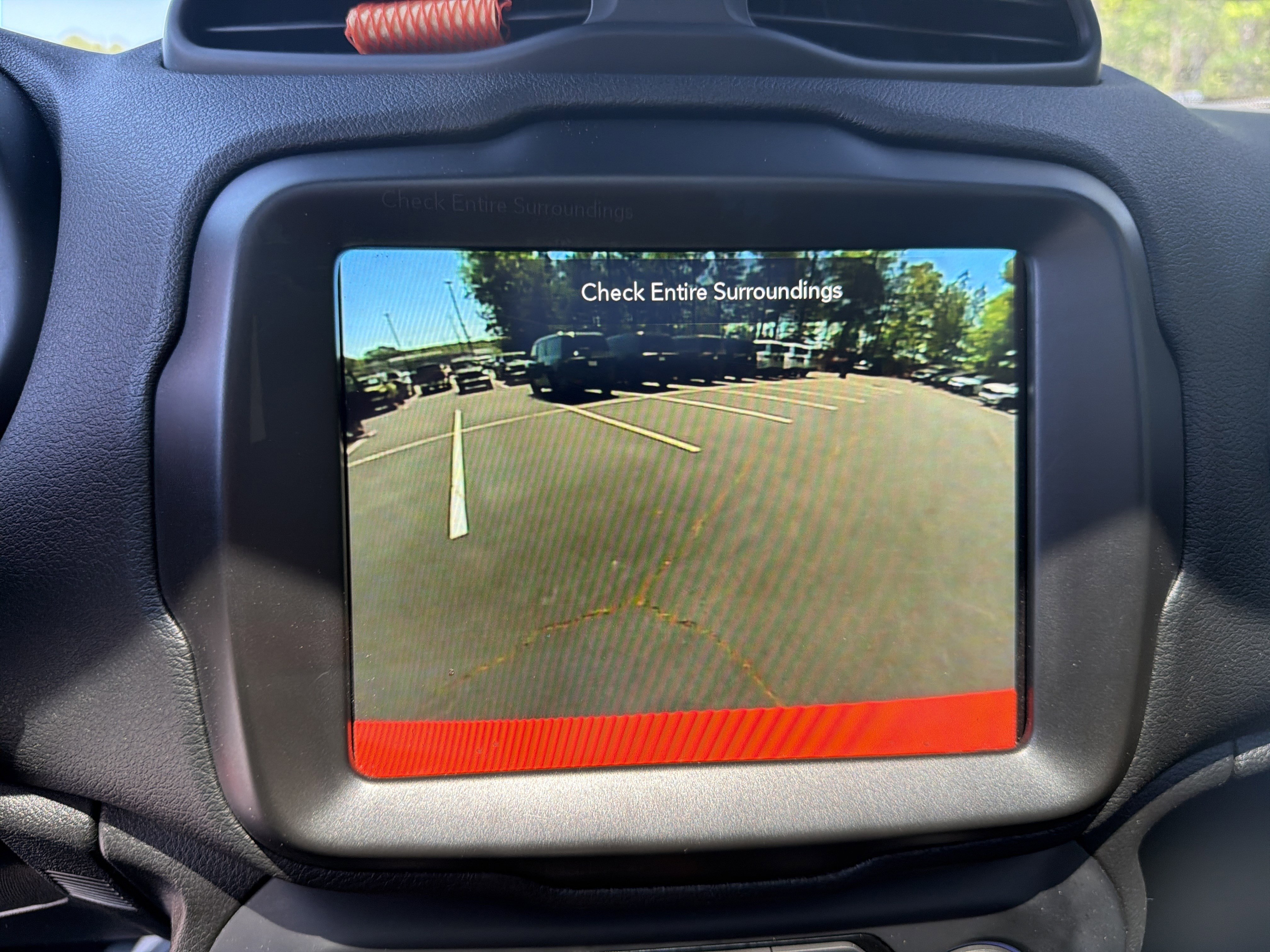 Used 2022 Jeep Renegade Altitude w/ Sun/Sound Group AWD/4WD image 34