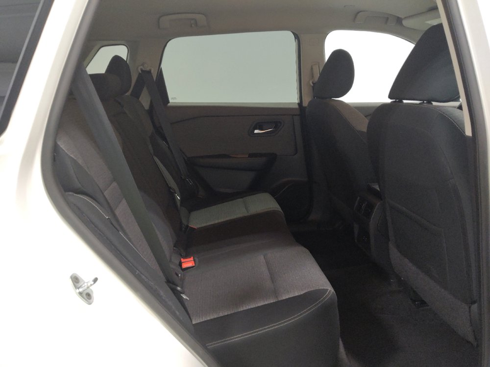 Used 2023 Nissan Rogue SV image 19