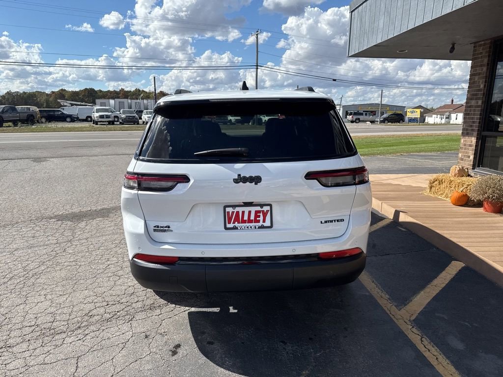New 2025 Jeep Grand Cherokee L Limited w/ Black Appearance Package image 6