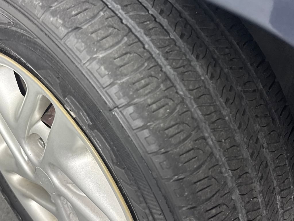 Used 2001 Dodge Intrepid SE image 25