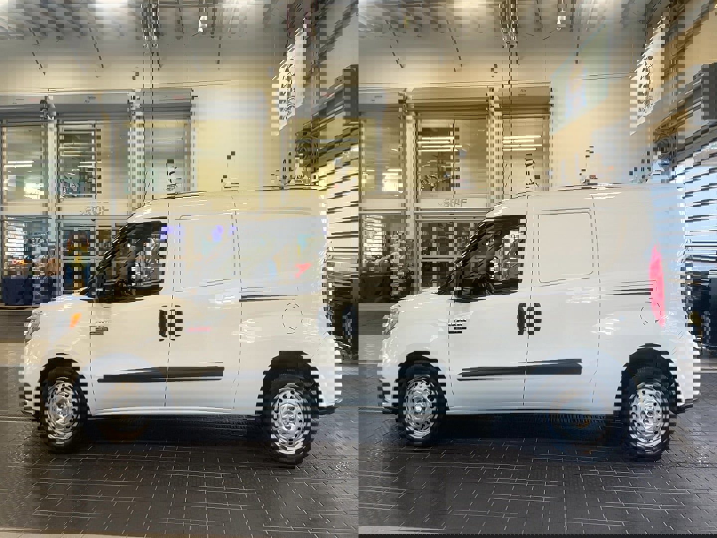 Used 2022 RAM ProMaster City Wagon image 4