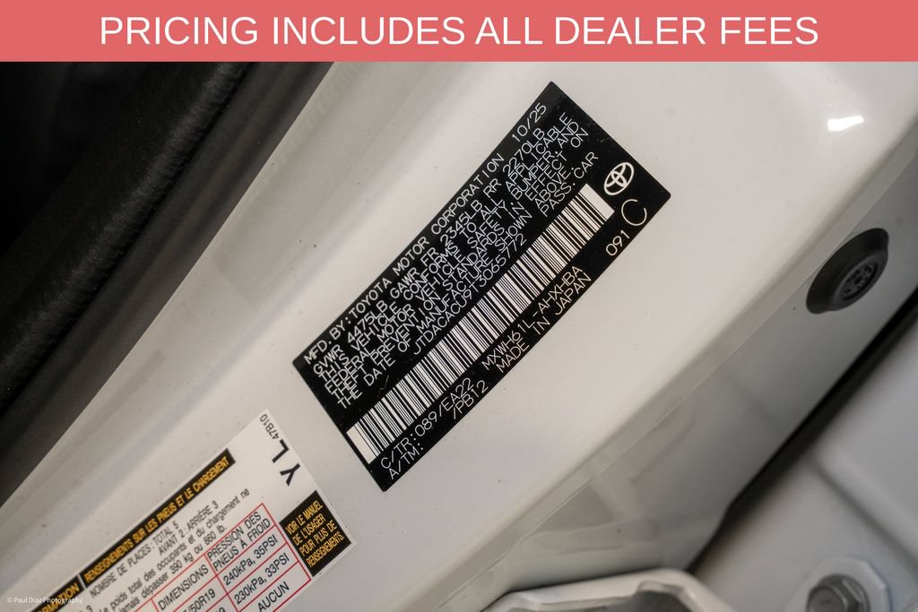 Certified 2026 Toyota Prius Plug-In Hybrid FWD image 22