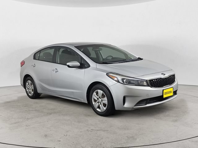 Used 2017 Kia Forte LX FWD image 3