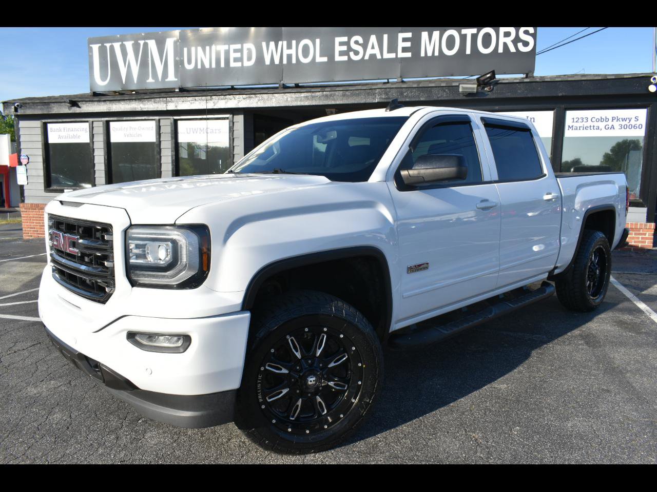 Used 2017 GMC Sierra 1500 SLT AWD/4WD image 1