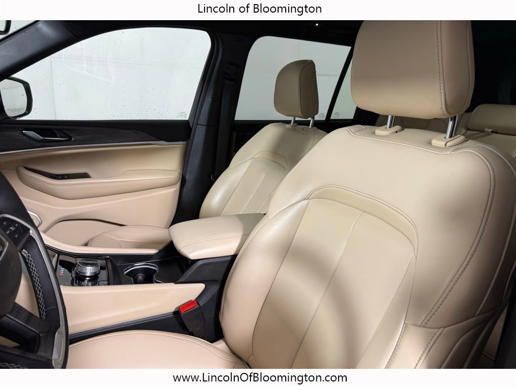 Used 2024 Jeep Grand Cherokee Limited 4xe image 23