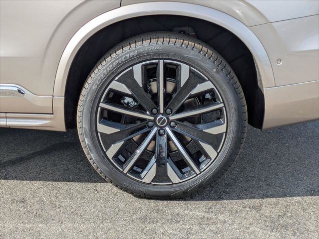 New 2026 Volvo XC90 T8 Plus w/ Protection Package Premier image 6