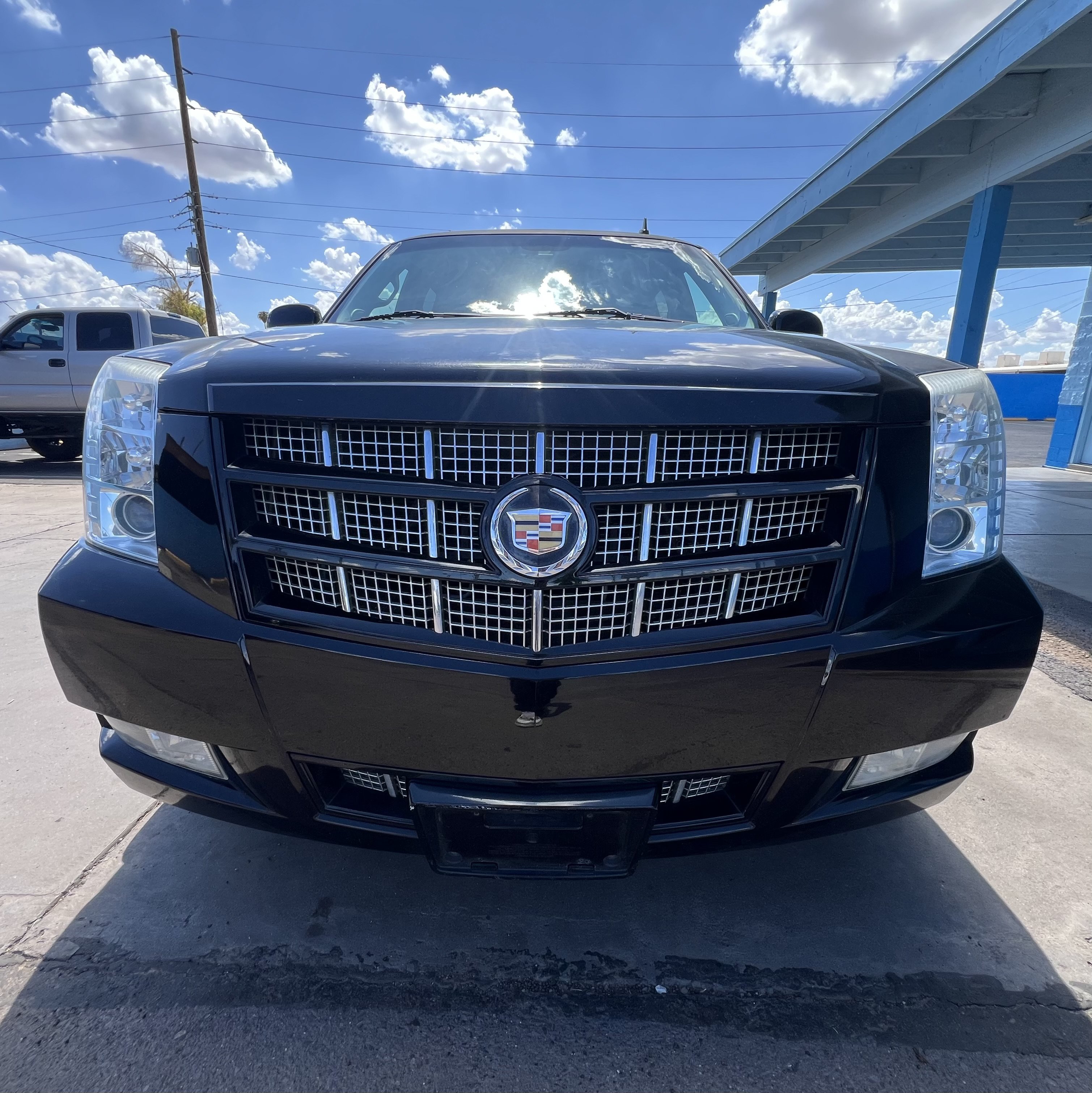 Used 2013 Cadillac Escalade ESV Premium AWD/4WD image 9
