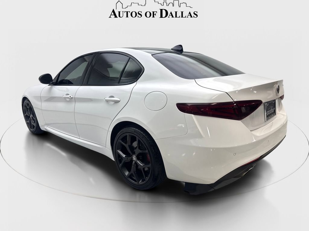 Used 2021 Alfa Romeo Giulia Ti w/ Nero Edizione RWD image 9