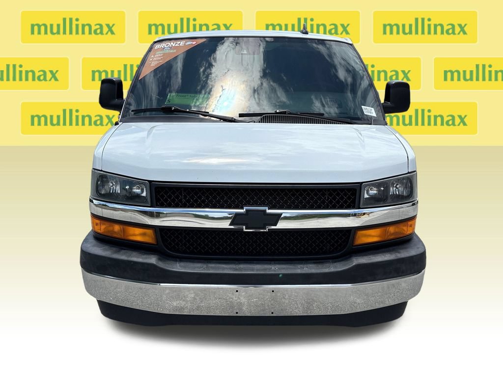 Used 2019 Chevrolet Express 3500 LT w/ LT Preferred Equipment Group RWD image 12