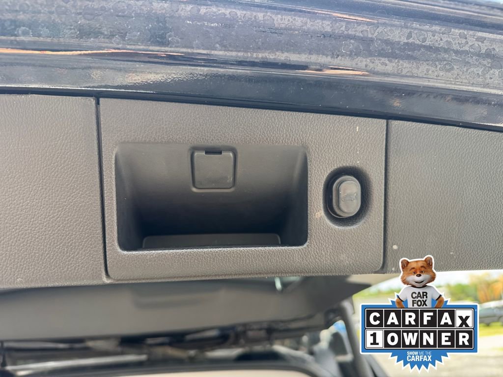 Used 2017 Chevrolet Tahoe LT w/ LT Signature Package image 23