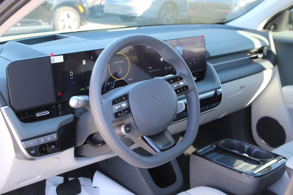 Used 2025 Hyundai Ioniq 5 Limited image 12