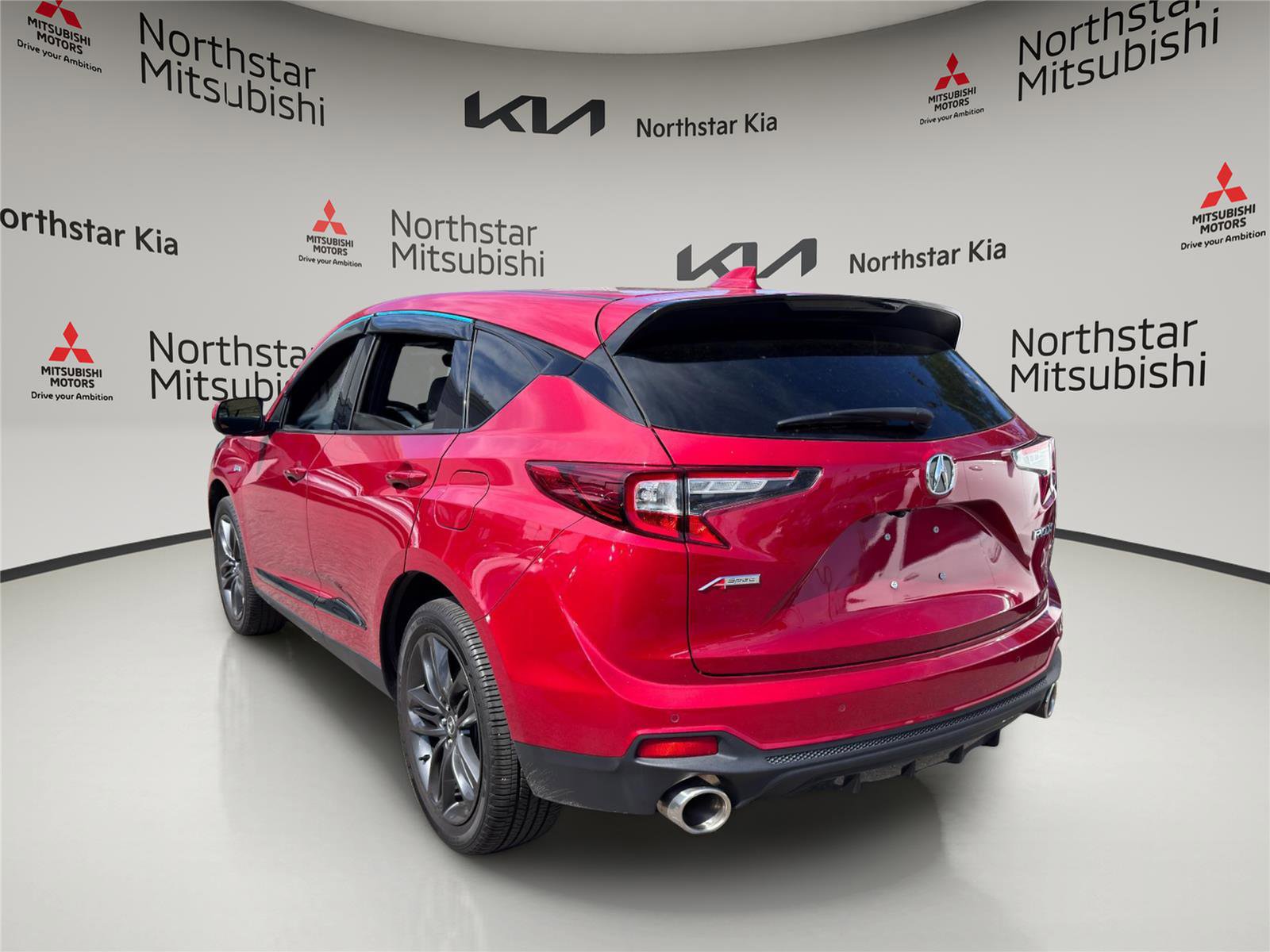Used 2023 Acura RDX A-Spec image 2