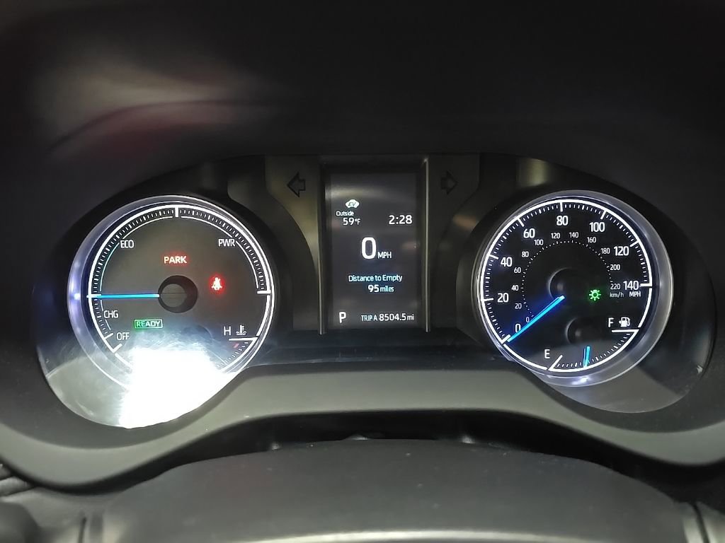 Used 2021 Toyota Venza LE AWD/4WD image 21