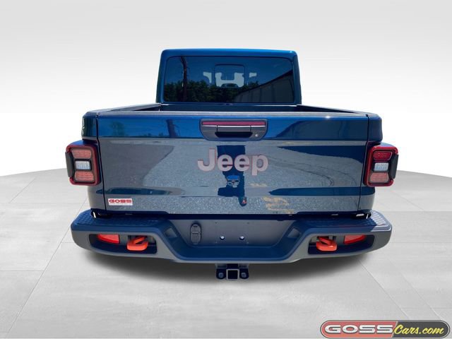 Used 2025 Jeep Gladiator Mojave w/ Convenience Group AWD/4WD image 4