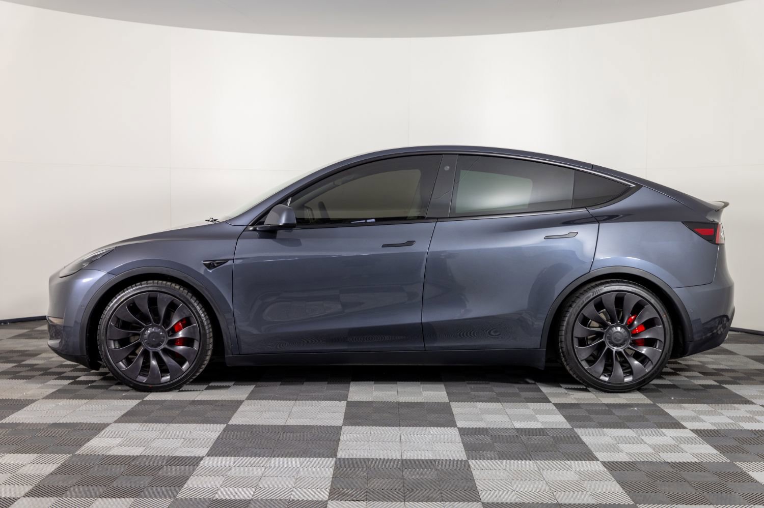 Used 2022 Tesla Model Y Performance AWD/4WD image 3