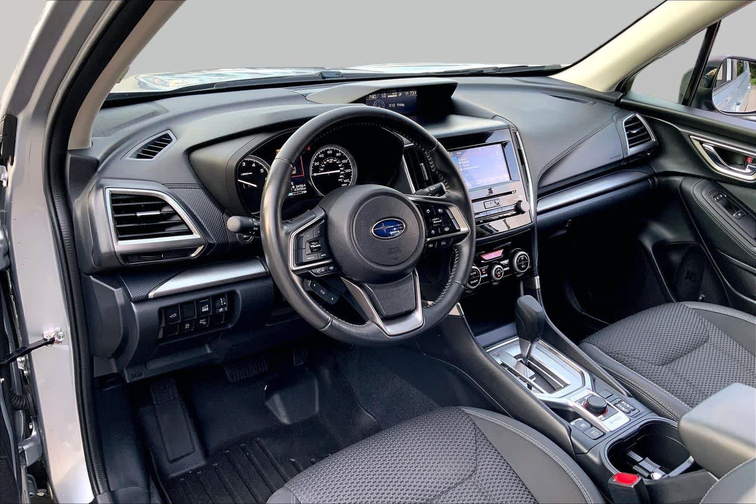 Used 2020 Subaru Forester Premium AWD/4WD image 18