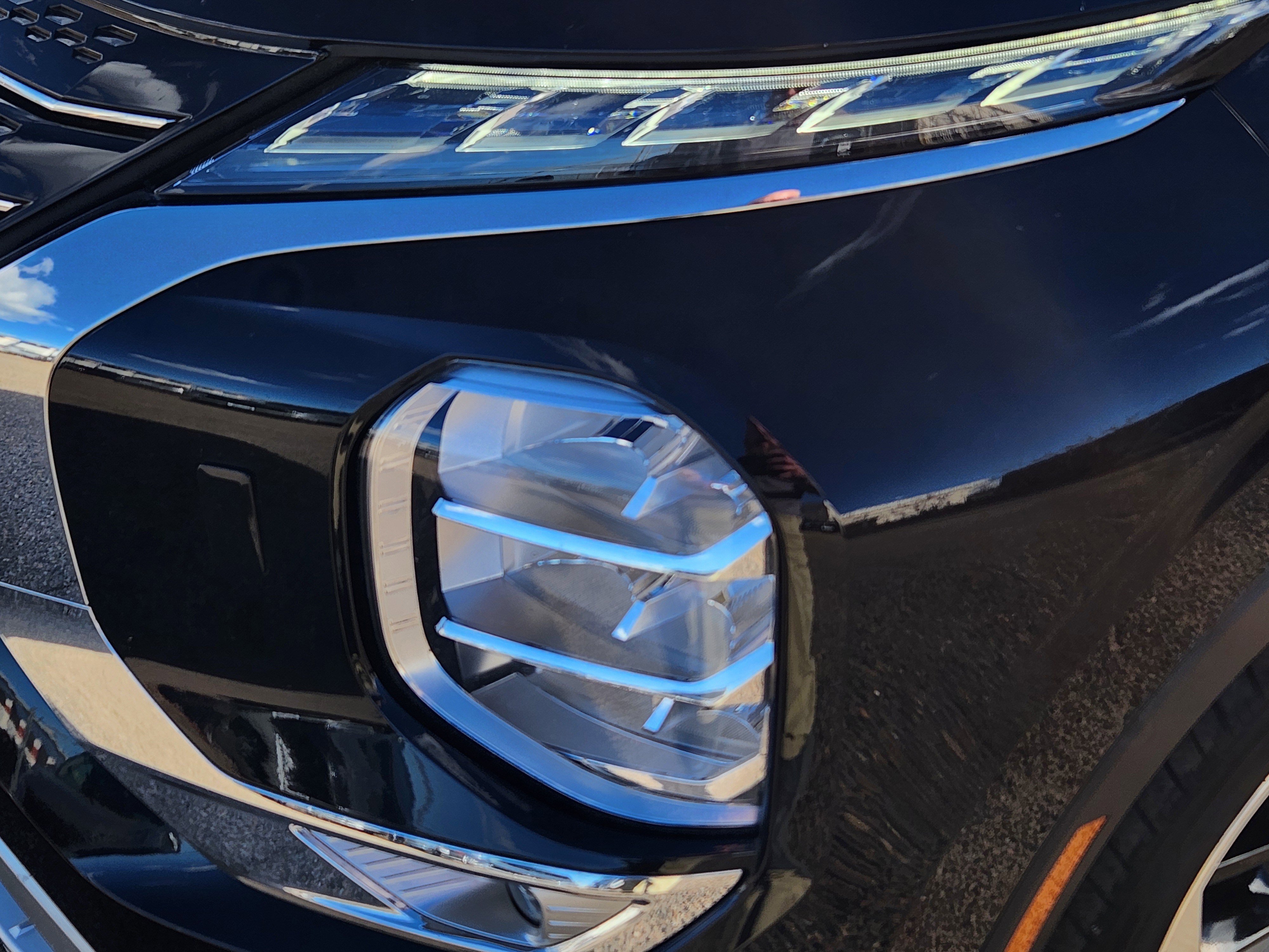 Used 2023 Mitsubishi Outlander SE image 5