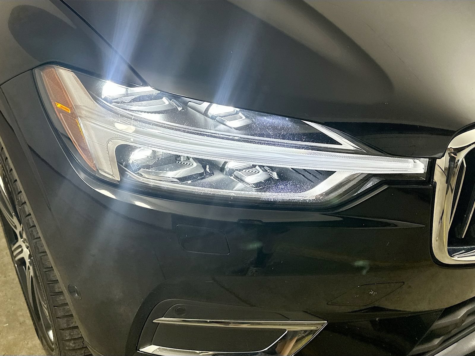 Used 2019 Volvo XC60 T6 Inscription w/ Protection Package Premier AWD/4WD image 9