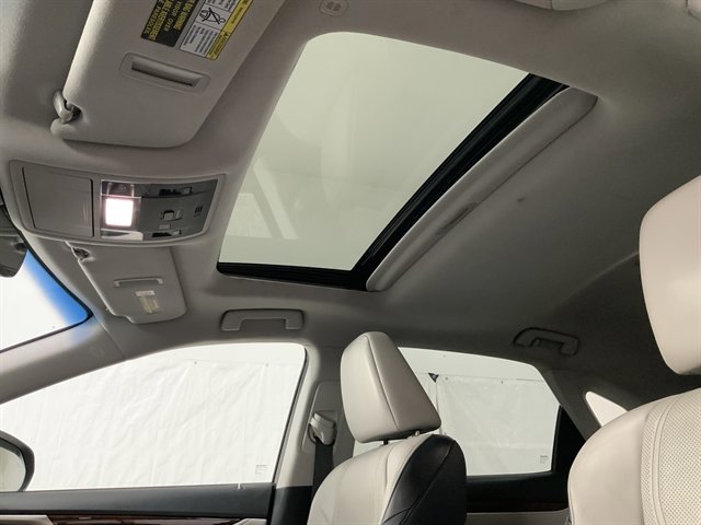 Used 2017 Lexus RX 350 AWD w/ Premium Package image 23