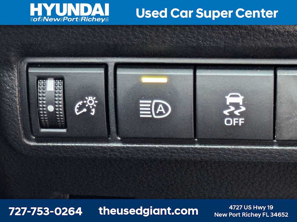 Used 2026 Toyota Corolla Cross L FWD image 26