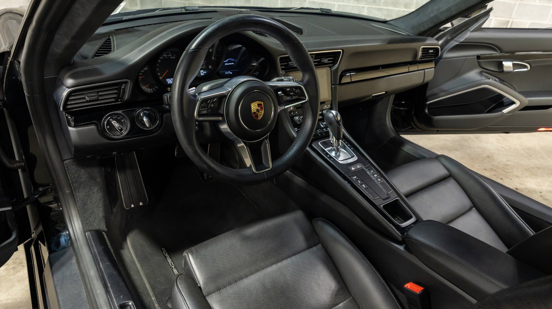 Used 2019 Porsche 911 Carrera RWD image 36