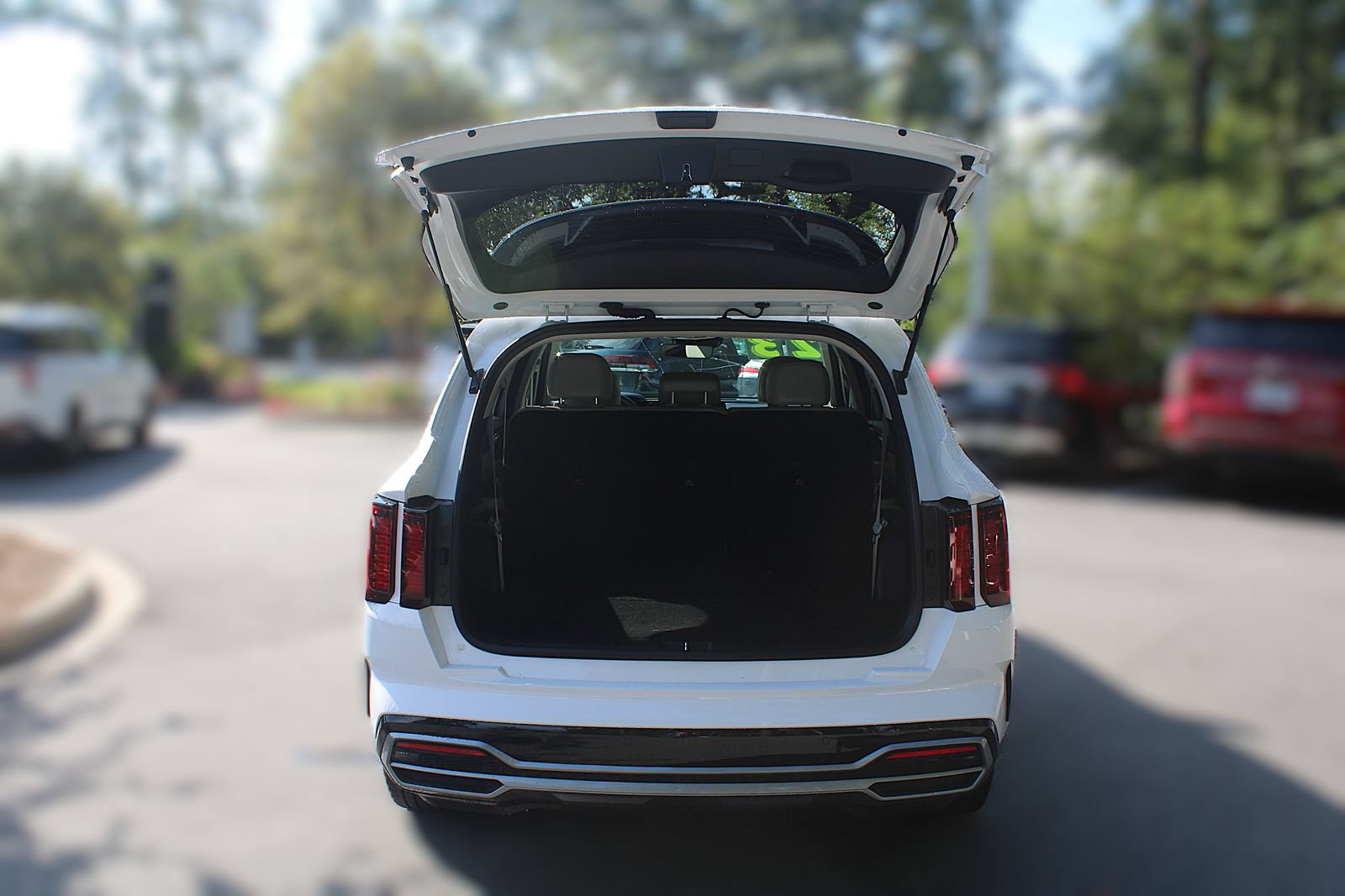 Certified 2023 Kia Sorento S w/ Panoramic Sunroof Package FWD image 9