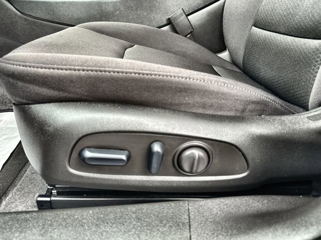 Used 2024 Chevrolet Malibu RS image 21