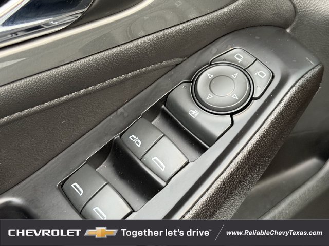 Used 2023 Chevrolet Traverse LT FWD image 28