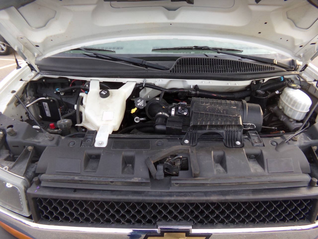 Used 2018 Chevrolet Express 3500 w/ Power Convenience Package RWD image 25