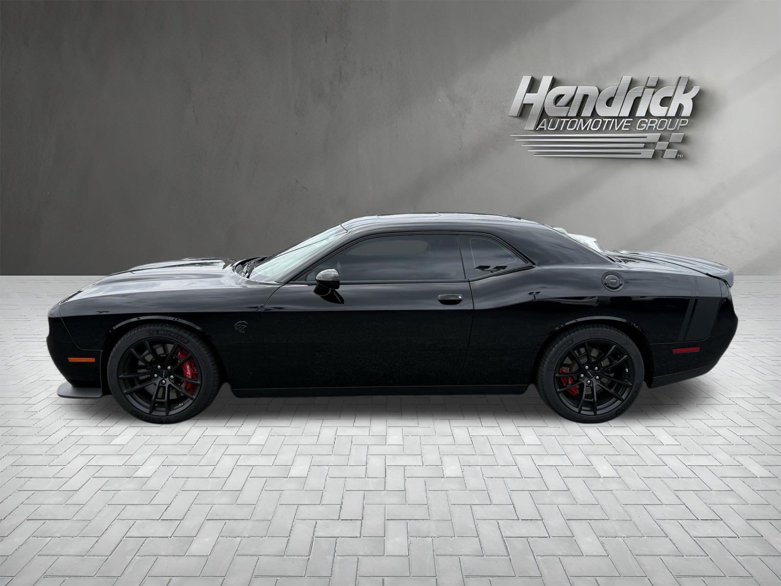 Used 2023 Dodge Challenger SRT Hellcat w/ Driver Convenience Group RWD image 8