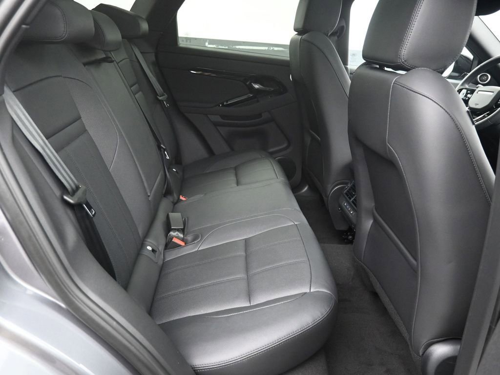 Used 2025 Land Rover Range Rover Evoque Dynamic SE image 12
