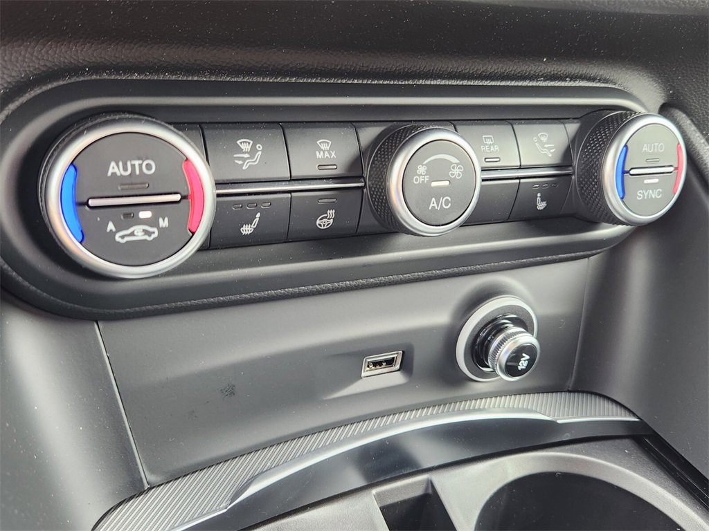 New 2025 Alfa Romeo Stelvio Sprint w/ Convenience Package image 9