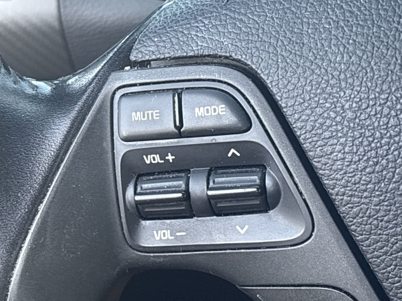 Used 2016 Kia Forte SX FWD image 19
