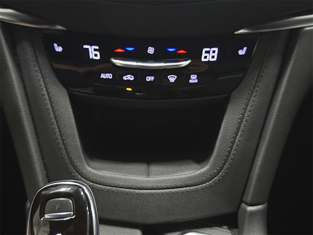 Used 2021 Cadillac XT5 Premium Luxury image 23