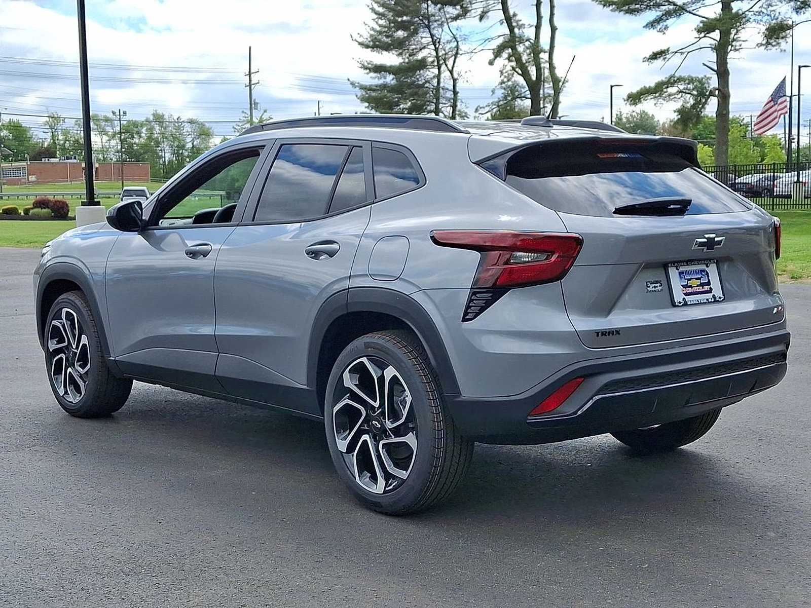 New 2026 Chevrolet Trax RS w/ Sunroof Package FWD image 11