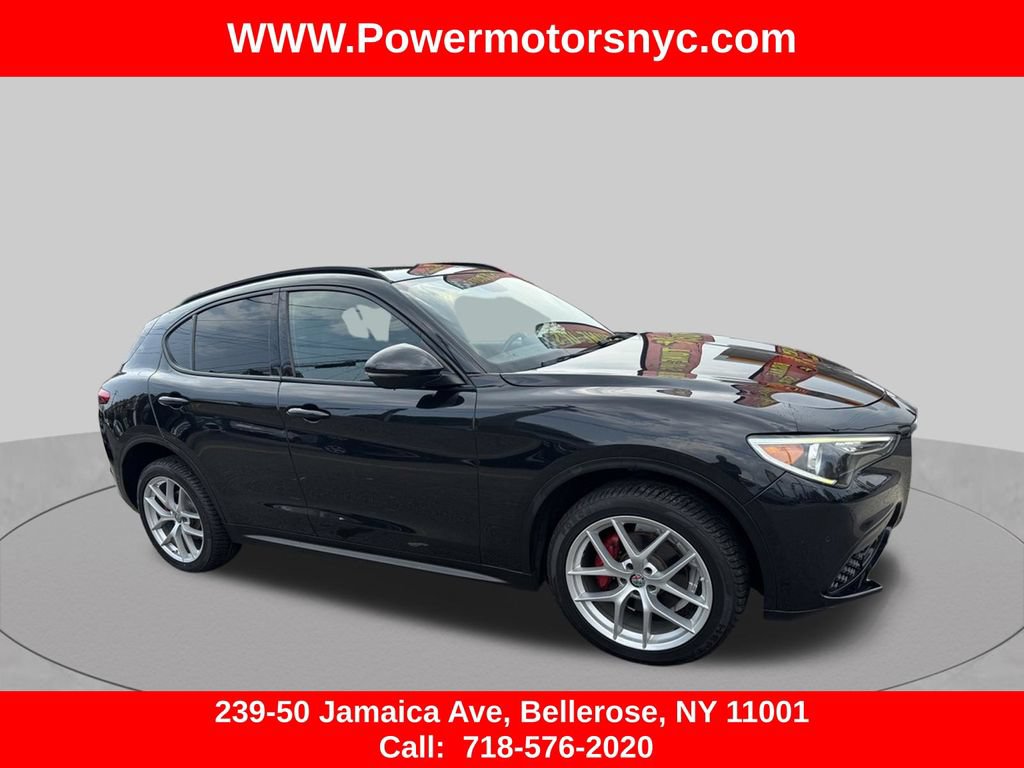 Used 2019 Alfa Romeo Stelvio Ti Sport w/ Quick Order Package 22S Sport AWD/4WD image 9