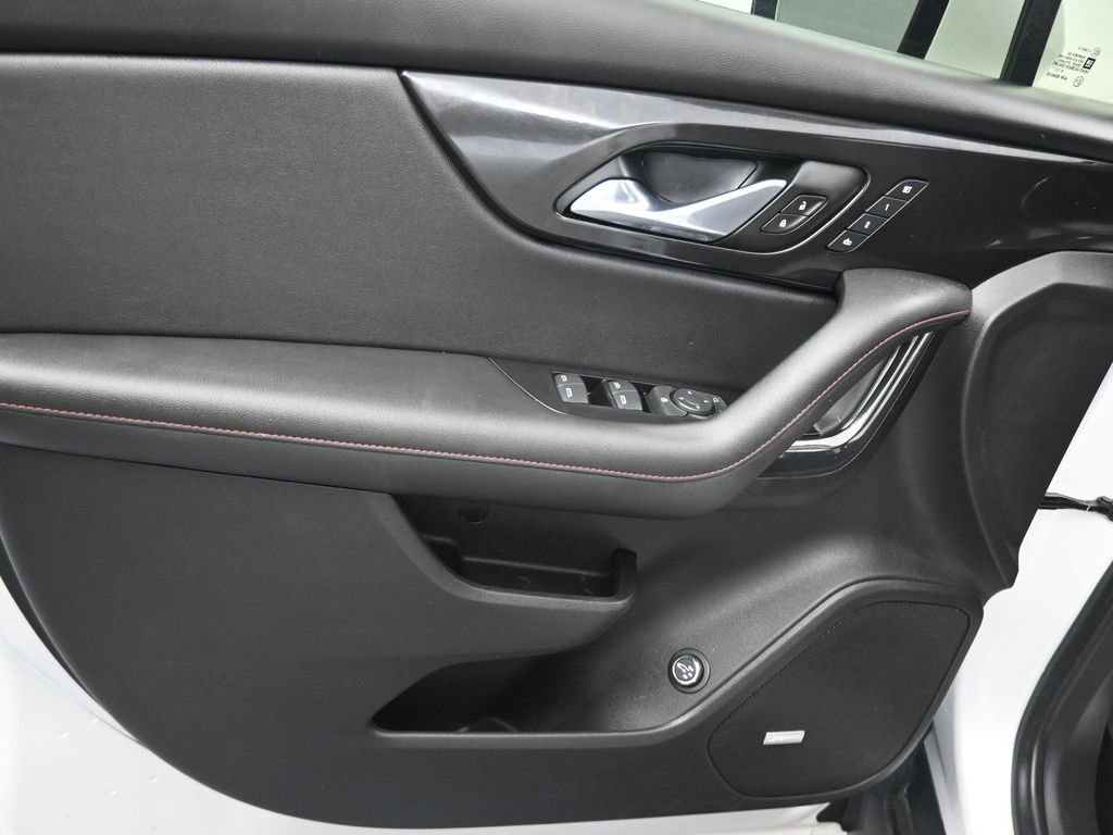 Used 2021 Chevrolet Blazer RS w/ Enhanced Convenience Package image 5