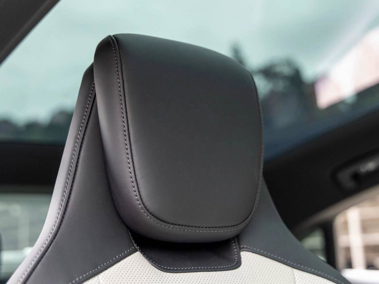 New 2025 Porsche Taycan 4S image 75