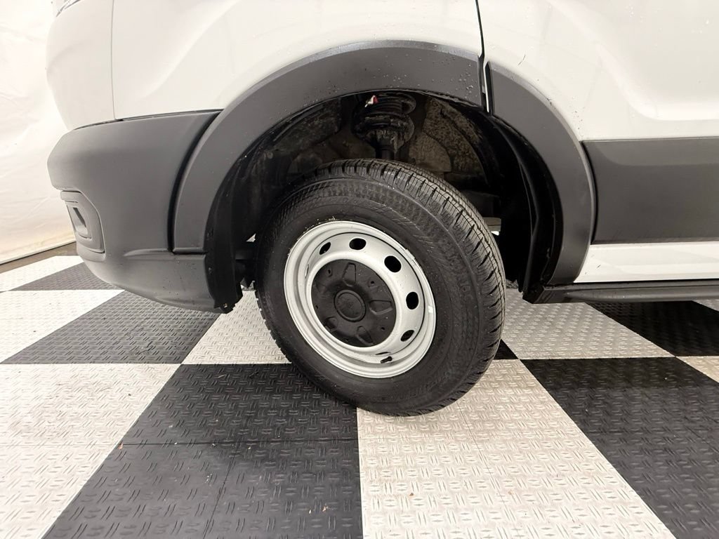 Used 2024 Ford Transit 250 Low Roof RWD image 10