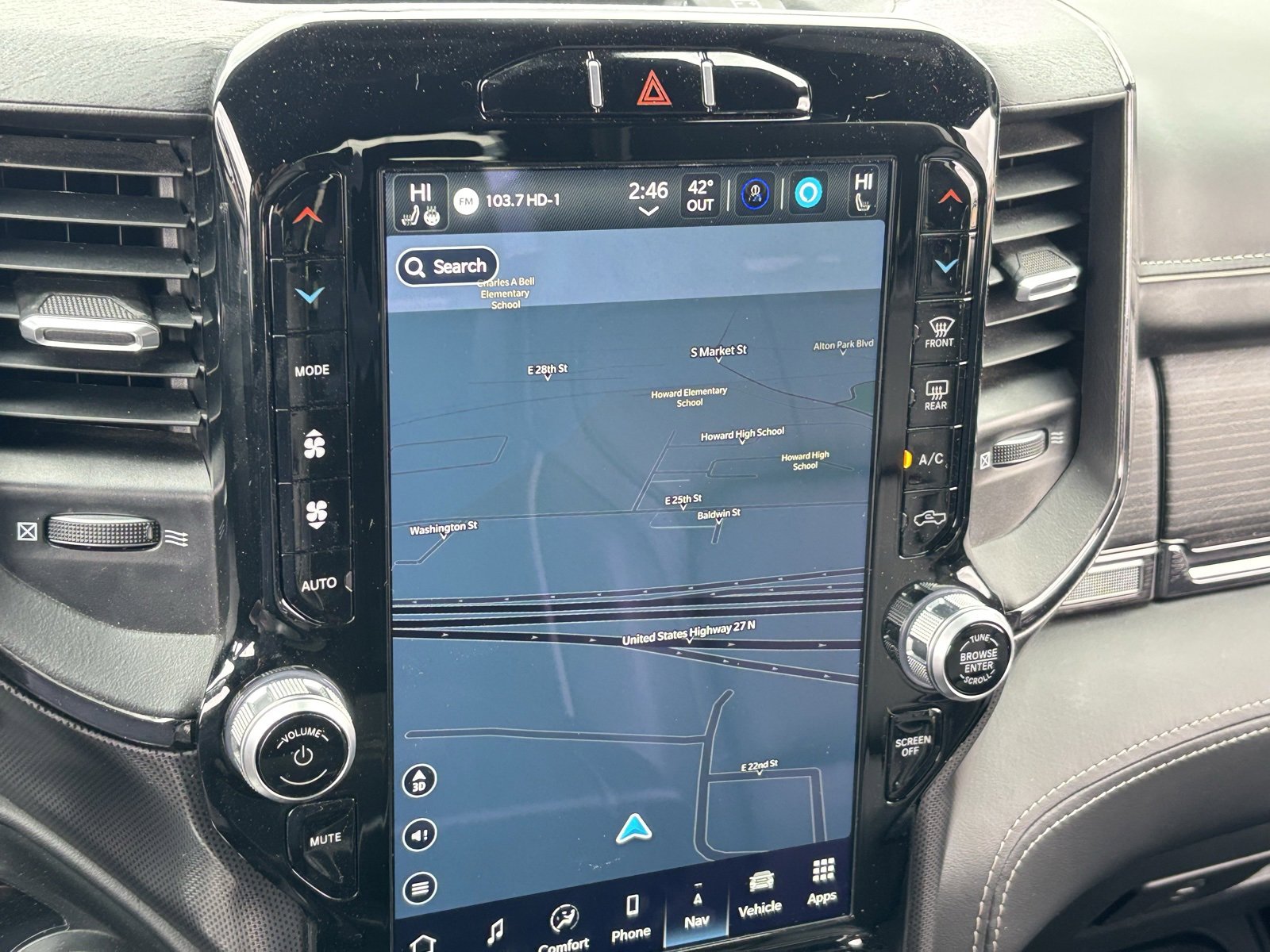 Used 2022 RAM 1500 Limited image 5